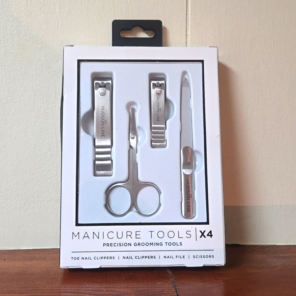 HUDSON LINE MANICURE TOOLS X 4